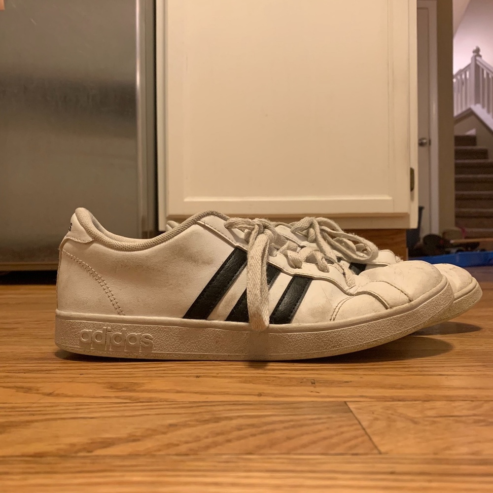 adidas Performance Unisex NEO Baseline Sneaker